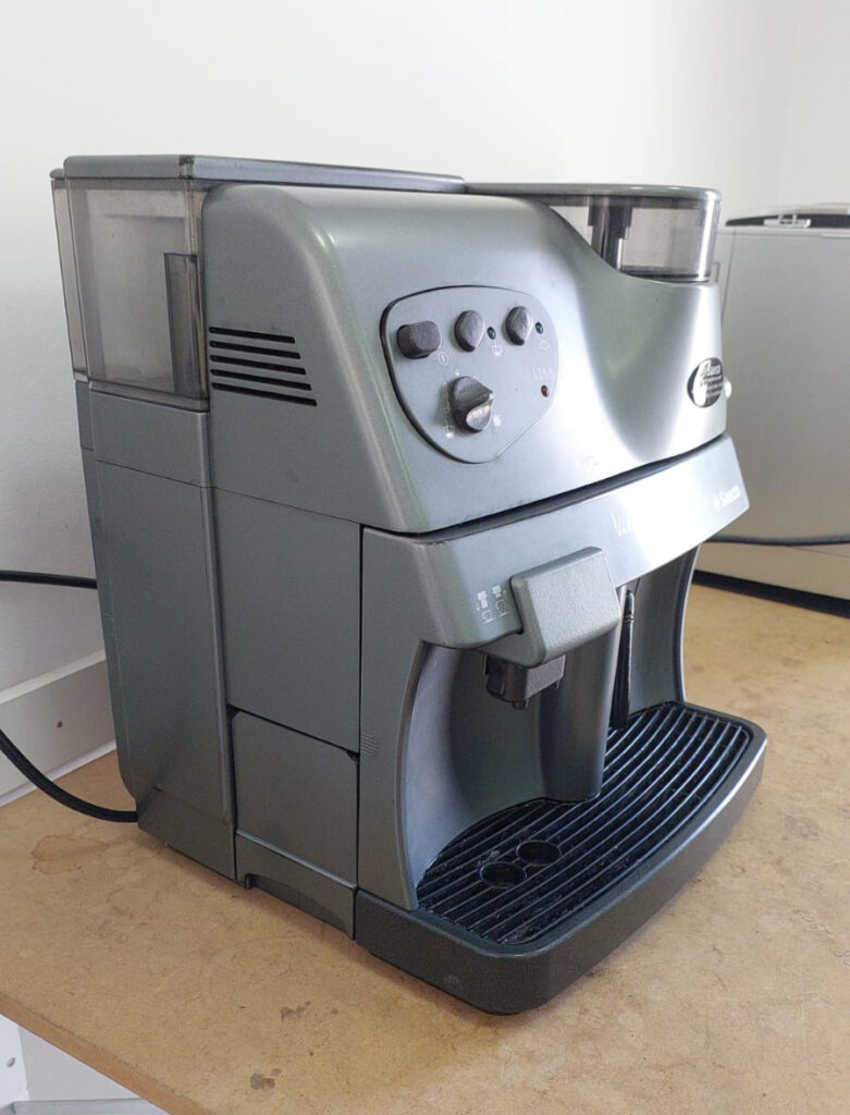 f3237f41-37af-46e9-ab58-2fa5f4c33d3f